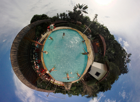 Little Planet do Bruno na Piscina