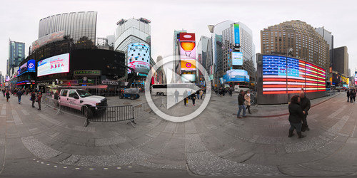 Navegue na Times Square em foto 360°